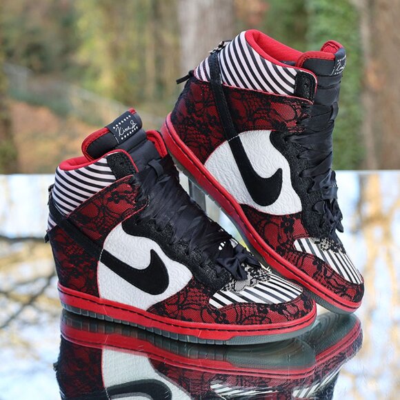Nike Dunk Sky Hi Doernbecher 2013 - Picture 3 of 16